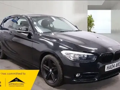 Używany BMW 116 Sport Line 2016 Czarny Hatchback