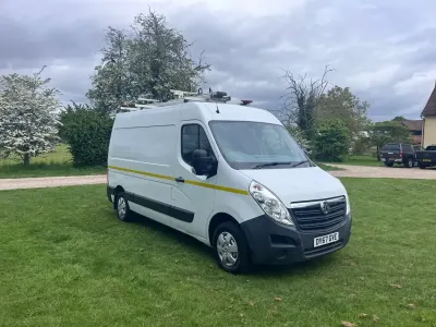 Second-hand Vauxhall Movano 130 CP (95 kW) 2018 Alb Monovolum