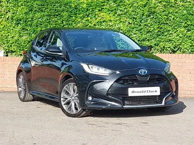 Used Toyota Yaris 116 HP (85 kW) 2022 Black Hatchback