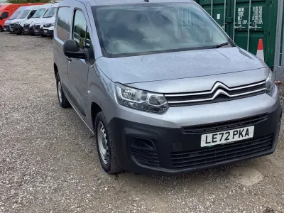 Used Citroën Berlingo 100 HP (73 kW) 2023 Grey MPV