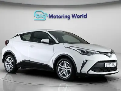 Second-hand Toyota C-HR 122 CP (89 kW) 2023 Alb SUV