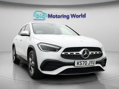 Mercedes GLA220