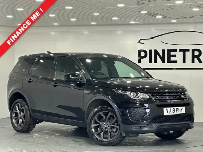 Used Land Rover Discovery 5 Landmark 180 HP (132 kW) 2019 Black SUV