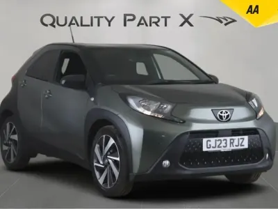 Used Toyota Aygo X 72 HP (52 kW) 2023 Green SUV