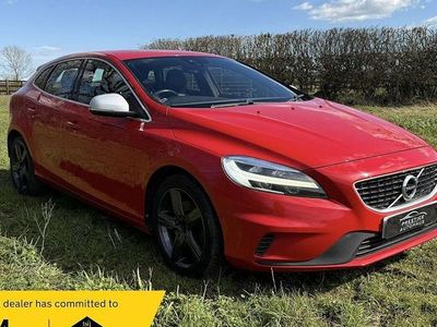 Used Volvo V40 R-Design 122 HP (89 kW) 2019 Hatchback