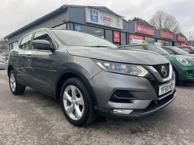 Używany Nissan Qashqai Acenta Premium 140 KM (102 kW) 2019 Szary SUV