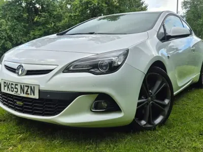 Used Vauxhall Astra GTC Edition 2015 White Hatchback