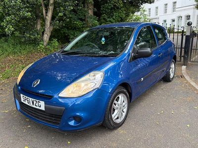 Blue Used 2011 Renault Clio II Hatchback | £2,450 (Fair price)