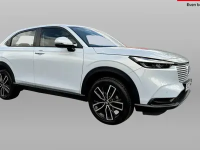 Used Honda HR-V Elegance 131 HP (96 kW) 2022 White SUV