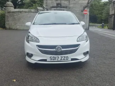 Used Vauxhall Corsa SRi 75 HP (55 kW) 2017 White Hatchback