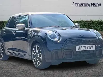 Used Mini Cooper Hatch 136 HP (100 kW) 2021 Black Hatchback