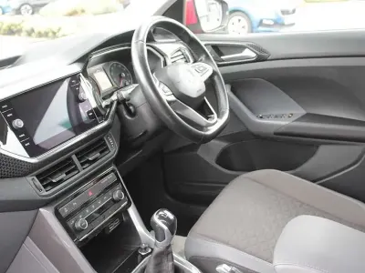Begagnad VW T-Cross SEL 113 HK (83 kW) 2019 Röd SUV