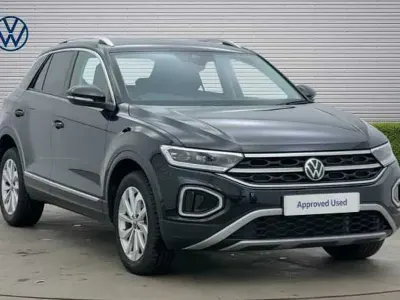 Used VW T-Roc Style 150 HP (110 kW) 2025 Black SUV