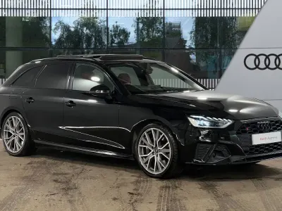 Używany Audi S4 Black Edition 341 KM (250 kW) 2021 Czarny Kombi