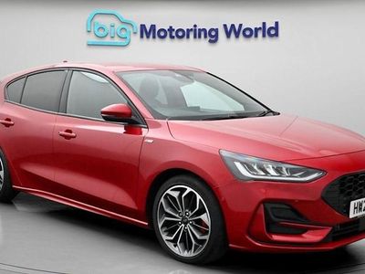 Second-hand Ford Focus ST-Line X 125 CP (91 kW) 2023 Roșu Hatchback