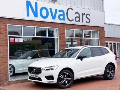 Used Volvo XC60 R-Design 246 HP (180 kW) 2019 White SUV
