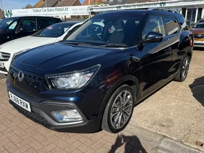 Used SsangYong Tivoli 128 HP (94 kW) 2019 Blue SUV