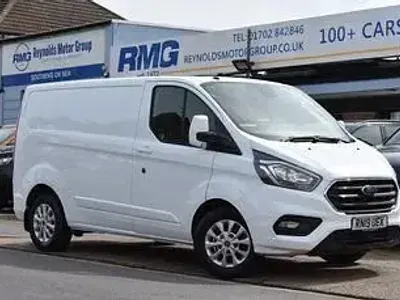 Used Ford Transit Custom Limited 130 HP (95 kW) 2019 White Van