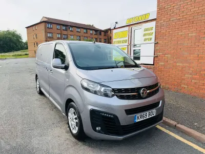 Used Vauxhall Vivaro Sportive 120 HP (88 kW) 2019 Grey MPV