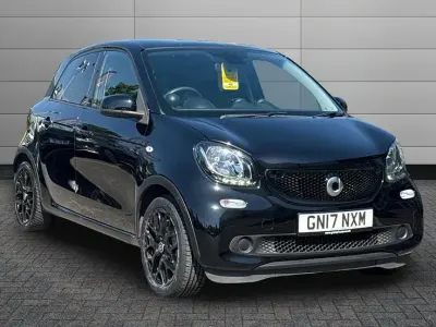 Used Smart ForFour Premium 89 HP (65 kW) 2017 Black Hatchback