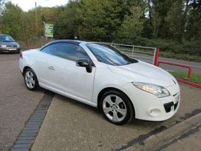 Used Renault Mégane Cabriolet Dynamique 128 HP (94 kW) 2011 White Cabriolet