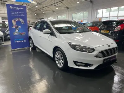 Used Ford Focus Titanium 125 HP (91 kW) 2015 White Hatchback