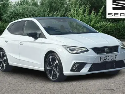 Used Seat Ibiza FR Sport 110 HP (80 kW) 2023 White Hatchback