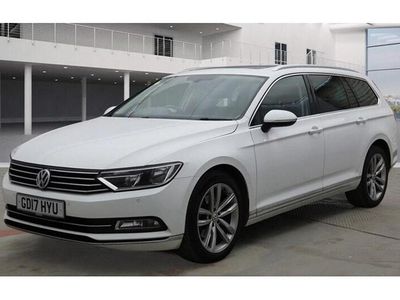Used VW Passat GT 150 HP (110 kW) 2017 White Estate