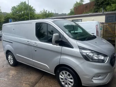 Used Ford Transit Custom Limited 130 HP (95 kW) 2022 Silver Van
