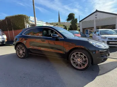 Usado Porsche Macan 258 HP (189 kW) 2015 Preto SUV