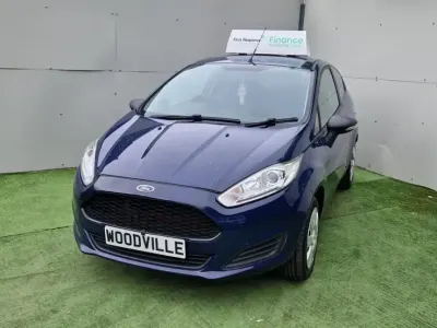 Używany Ford Fiesta 75 KM (55 kW) 2016 Niebieski Hatchback