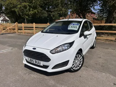 Used Ford Fiesta Style 82 HP (60 kW) 2015 White Hatchback