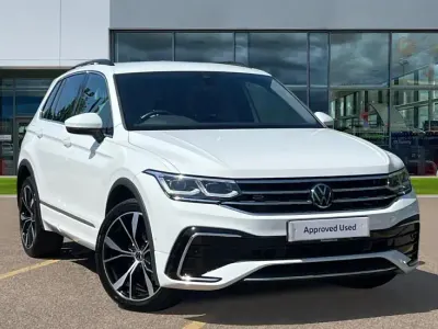 Używany VW Tiguan R-line 245 KM (180 kW) 2023 Biały SUV