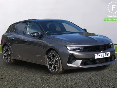 Second-hand Vauxhall Astra Ultimate 130 CP (95 kW) 2023 Gri Hatchback