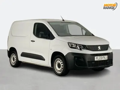 Używany Peugeot Partner Premium 2023 Biały Minivan