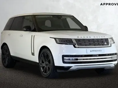Used Land Rover Range Rover HSE 345 HP (253 kW) 2024 Ostuni pearl white SUV