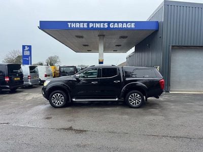 Black Used 2016 Nissan Navara Tekna Pickup | £14,995