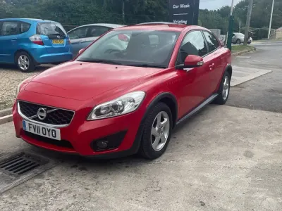 Used Volvo C30 145 HP (106 kW) 2011 Red Hatchback
