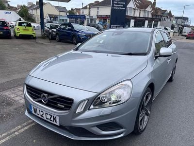 Used Volvo V60 R-Design 115 HP (84 kW) 2012 Hi silver Estate