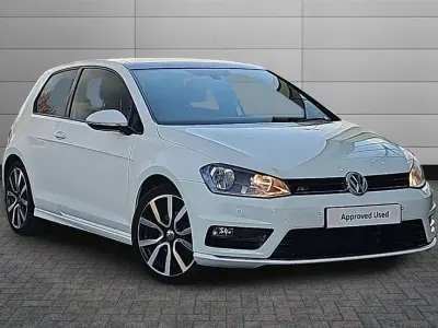Used VW Golf VII R-line Edition 150 HP (110 kW) 2016 White Hatchback