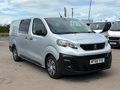 Used Peugeot Expert 120 HP (88 kW) 2018 Silver Van