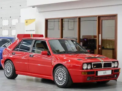 Used Lancia Delta 215 HP (158 kW) 2024 Red Hatchback
