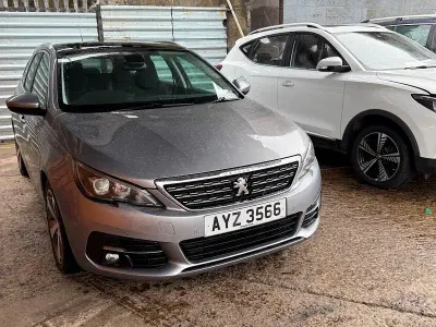 Gebraucht Peugeot 308 Allure 2020 Grau Kombi