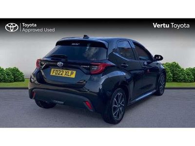 Used Toyota Yaris Hybrid Design 116 HP (85 kW) 2022 Black Hatchback