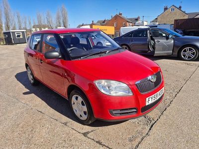 Used Skoda Fabia 80 HP (58 kW) 2009 Red Hatchback