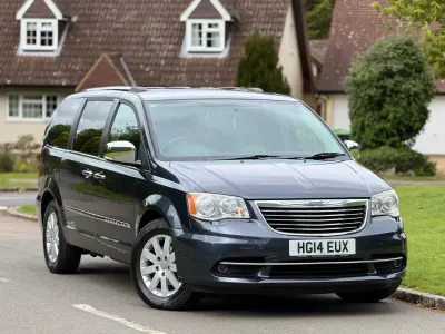 Used Chrysler Grand Voyager Limited 2014 Grey MPV