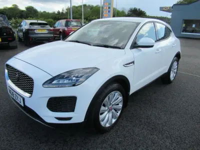 Used Jaguar E-Pace SE 180 HP (132 kW) 2018 Fuji white SUV