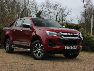 Used Isuzu D-Max 2025 Red Pickup