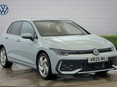 Used VW Golf VIII GTE 272 HP (200 kW) 2025 Blue Hatchback