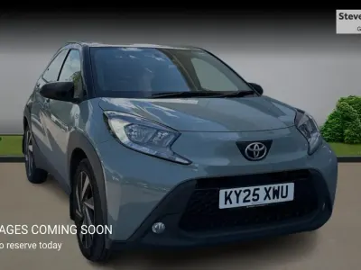 Used Toyota Aygo X 72 HP (52 kW) 2025 Green SUV